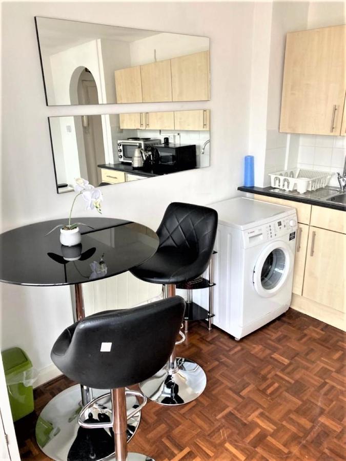 Bright & Modern Studio Flat In Paddington - Zone 1 Лондон Екстер'єр фото